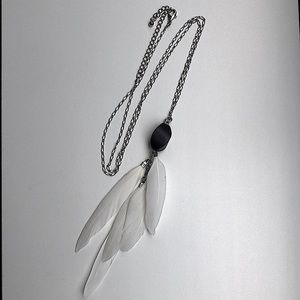 Bead and Feathers Pendant Necklace